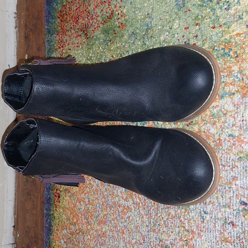 Tucker + Tate black ankle boots, US 5, barely worn